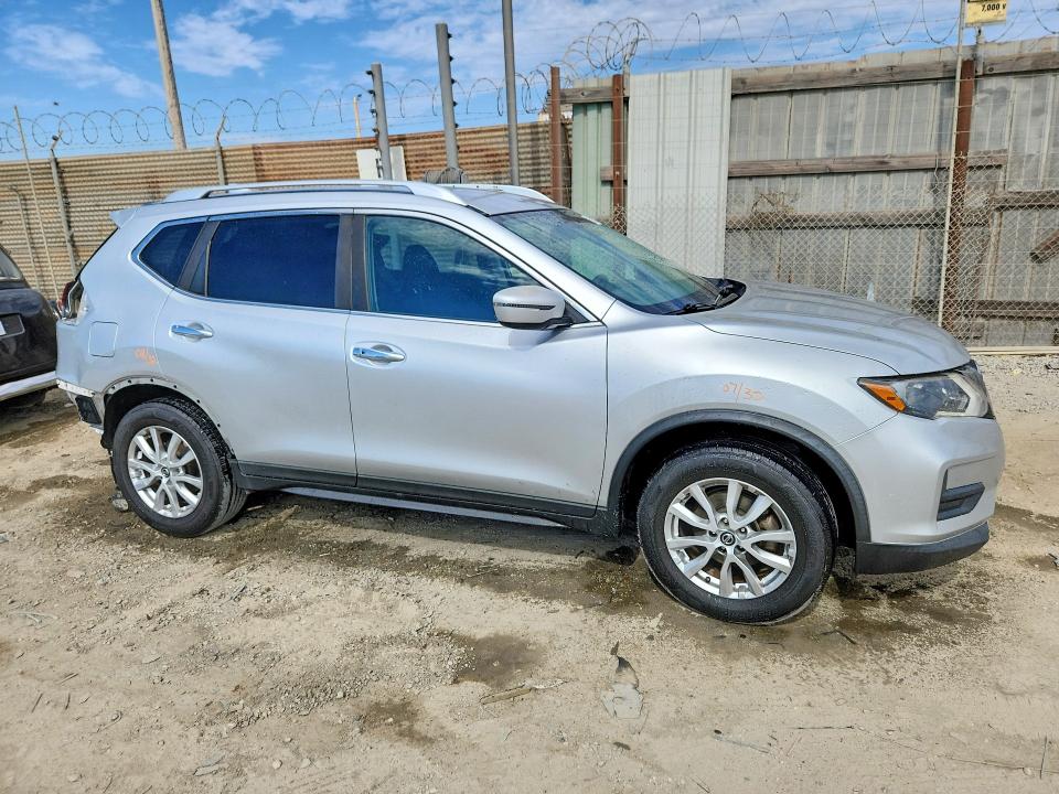 Продаж на аукціоні авто 2017 Nissan Rogue, vin: KNMAT2MT6HP537888, номер лоту: 63925266