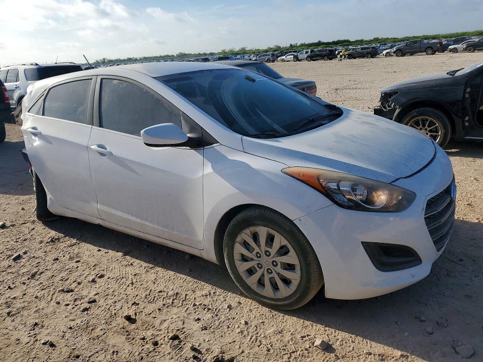 2017 Hyundai Elantra Gt მანქანა იყიდება აუქციონზე, vin: KMHD35LH4HU380743, აუქციონის ნომერი: 65903526