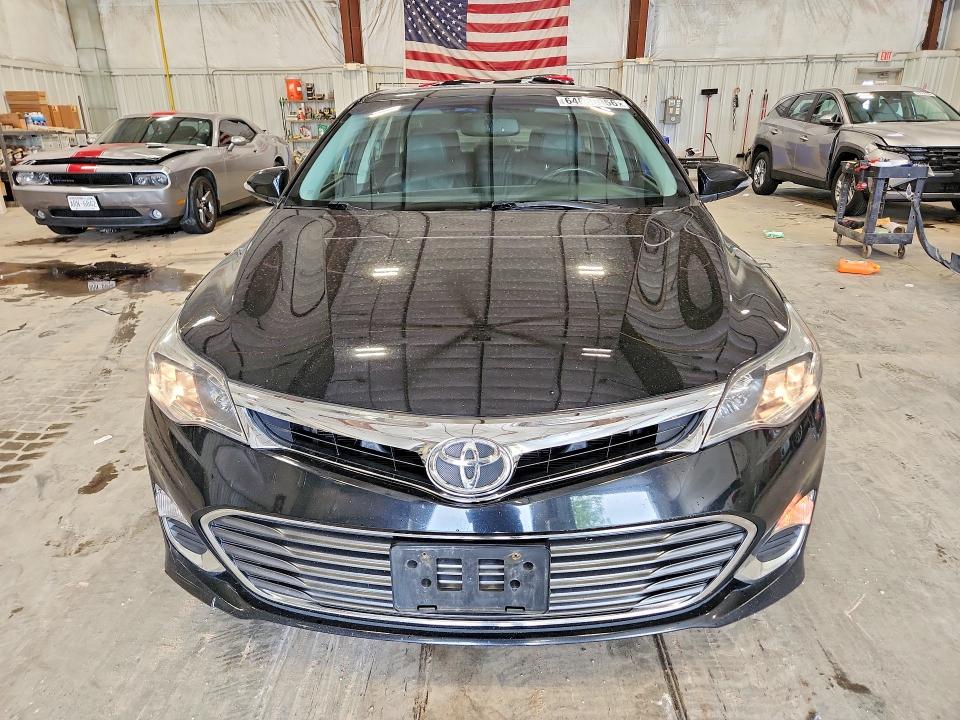 64066956 :رقم المزاد ، 4T1BK1EB9FU167909 vin ، 2015 Toyota Avalon مزاد بيع