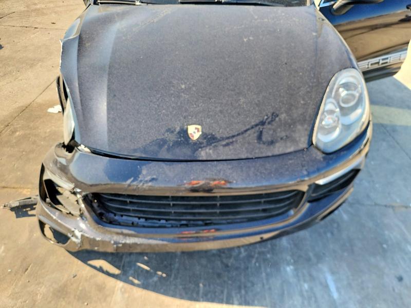 67182196 :رقم المزاد ، WP1AA2A22GLA02336 vin ، 2016 Porsche Cayenne مزاد بيع