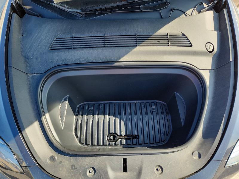 66184726 :رقم المزاد ، 7SAYGAEE6SF272407 vin ، 2025 Tesla Model Y مزاد بيع