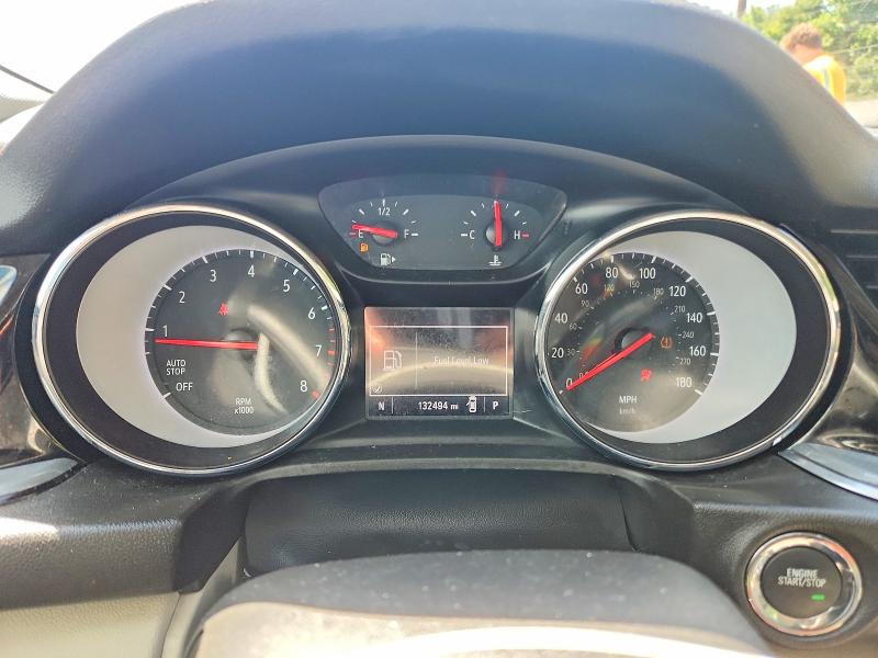 63549216 :رقم المزاد ، W04GU8SX7K1009605 vin ، 2019 Buick Regal Tourx مزاد بيع