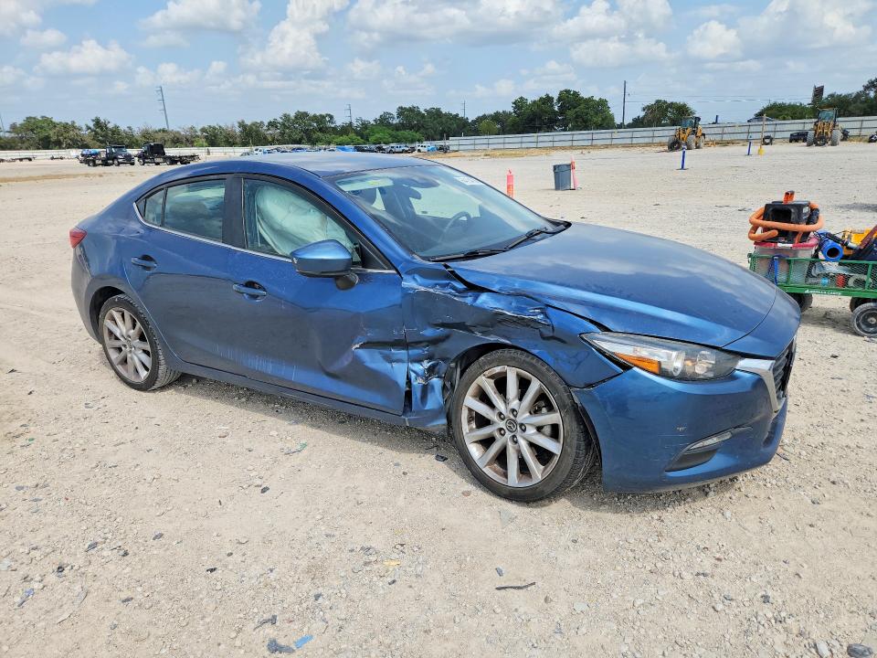 64164706 :رقم المزاد ، 3MZBN1V76HM150674 vin ، 2017 Mazda 3 مزاد بيع