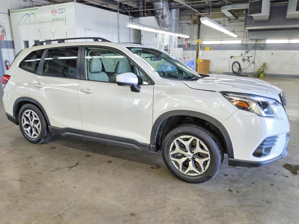 Продаж на аукціоні авто 2024 Subaru Forester, vin: JF2SKADC8RH477398, номер лоту: 63664856
