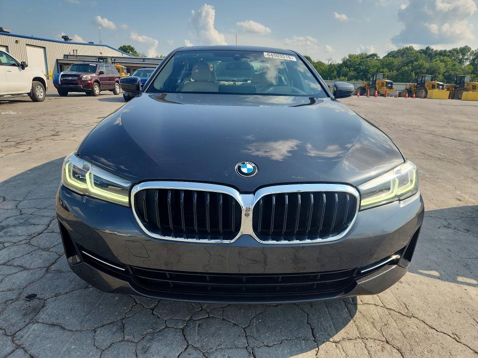 64503516 :رقم المزاد ، WBA13BJ02MWW95684 vin ، 2021 Bmw 530 مزاد بيع