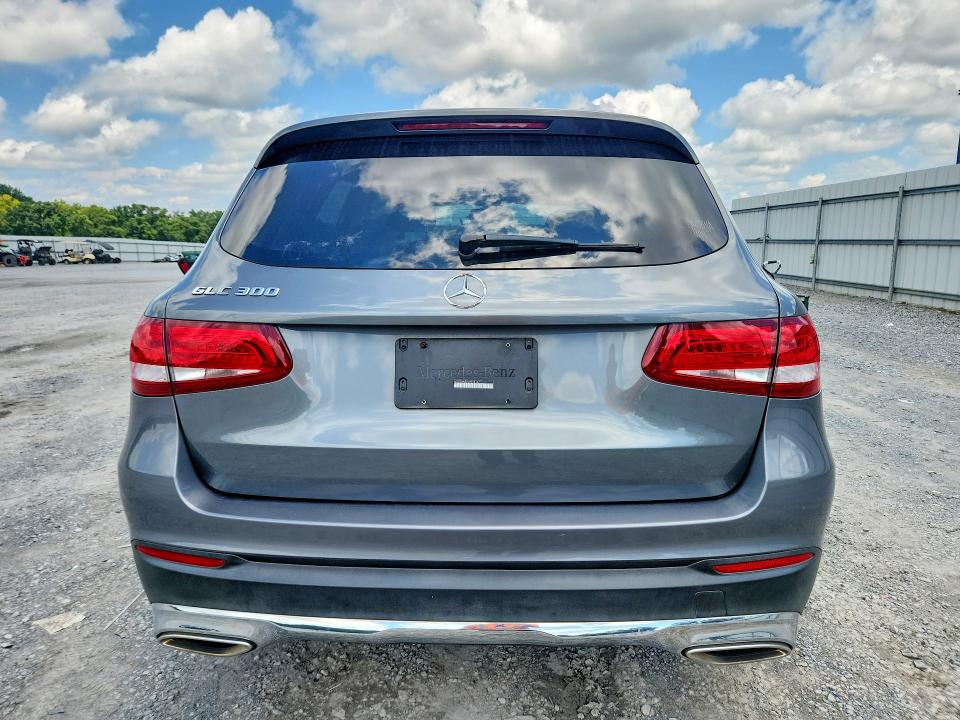 63558816 :رقم المزاد ، WDC0G4JB1JV018167 vin ، 2018 Mercedes-benz Glc مزاد بيع