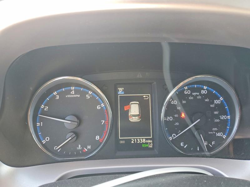 63870816 :رقم المزاد ، JTMDFREV3JD253977 vin ، 2018 Toyota Rav4 مزاد بيع