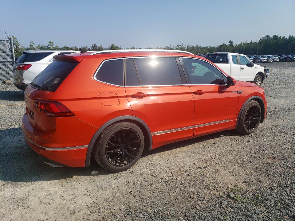 Продажа на аукционе авто 2018 Volkswagen Tiguan, vin: 3VV4B7AX9JM155324, номер лота: 64243626