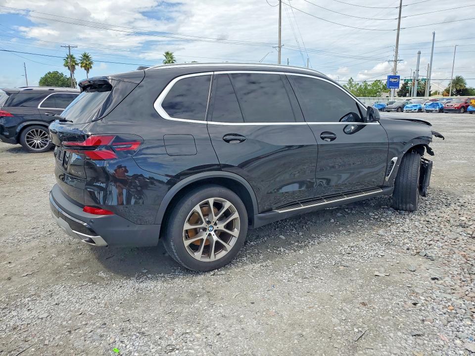 63813226 :رقم المزاد ، 5UX13EU01R9U34292 vin ، 2024 Bmw X5 مزاد بيع