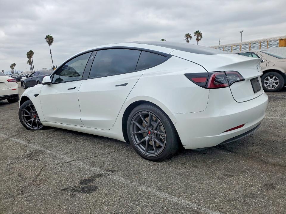 65016976 :رقم المزاد ، 5YJ3E1EA2MF002782 vin ، 2021 Tesla Model 3 مزاد بيع