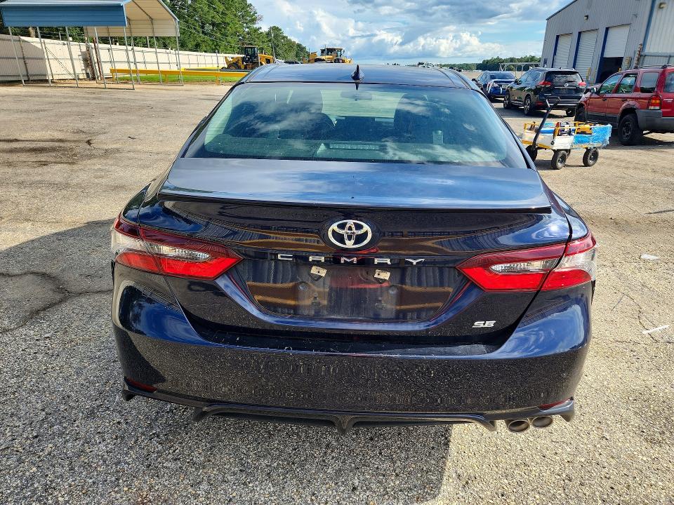 2022 Toyota Camry მანქანა იყიდება აუქციონზე, vin: 4T1G11AK2NU641874, აუქციონის ნომერი: 67553666