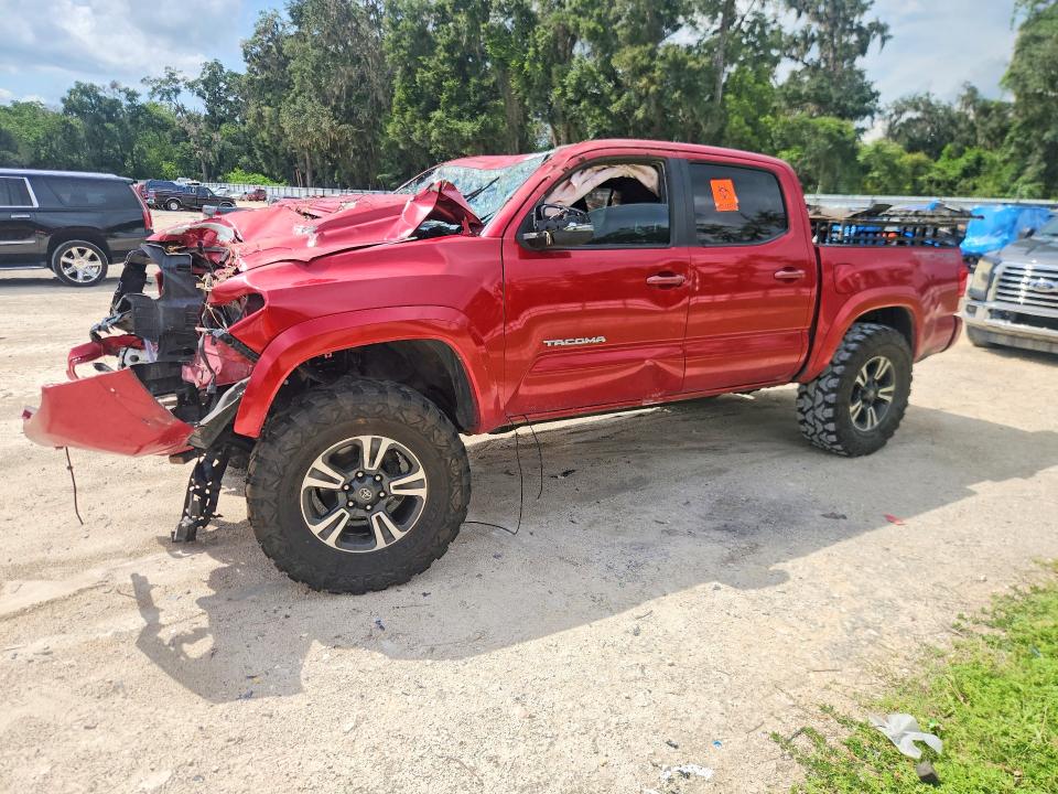 Auction sale of the 2017 Toyota Tacoma, vin: 5TFCZ5ANXHX116013, lot number: 66652656