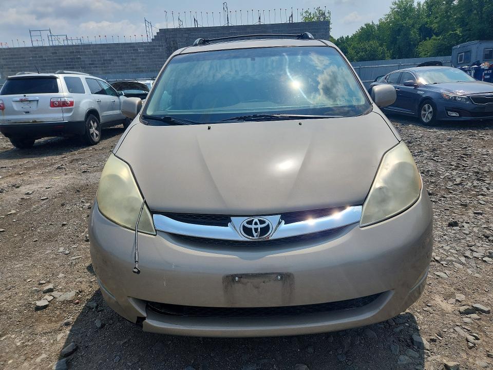 2006 Toyota Sienna მანქანა იყიდება აუქციონზე, vin: 5TDBA22C26S056777, აუქციონის ნომერი: 64713276