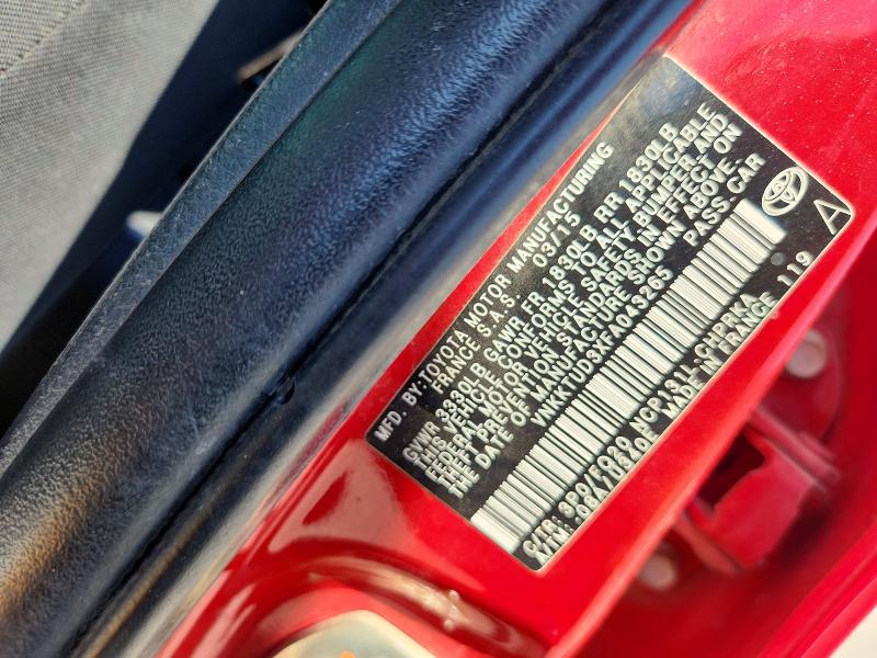 63909726 :رقم المزاد ، VNKKTUD3XFA043265 vin ، 2015 Toyota Yaris مزاد بيع