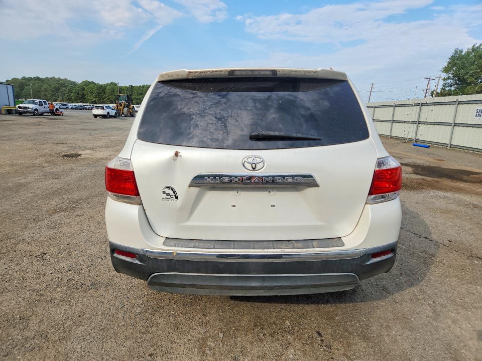 2011 Toyota Highlander მანქანა იყიდება აუქციონზე, vin: 5TDZA3EH4BS011488, აუქციონის ნომერი: 66677476