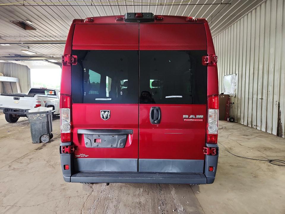 63936006 :رقم المزاد ، 3C7WRVPG4JE129922 vin ، 2018 Ram Promaster 2500 مزاد بيع