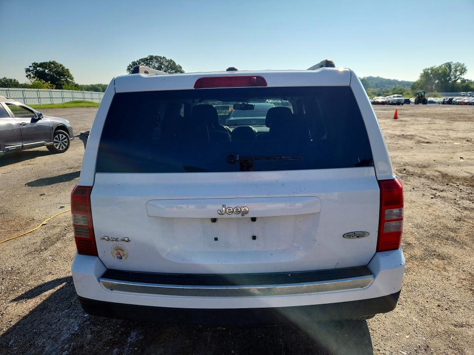 67004566 :رقم المزاد ، 1C4NJRFBXFD239959 vin ، 2015 Jeep Patriot مزاد بيع