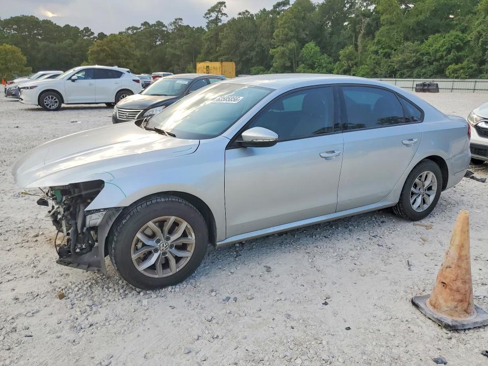 Продаж на аукціоні авто 2018 Volkswagen Passat, vin: 1VWAA7A32JC033372, номер лоту: 63585856