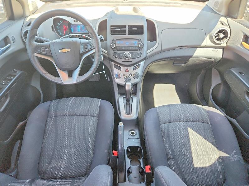 64565386 :رقم المزاد ، 1G1JC6SH1F4129442 vin ، 2015 Chevrolet Sonic مزاد بيع