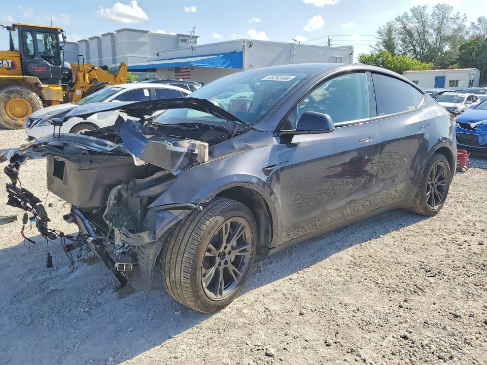 Продаж на аукціоні авто 2025 Tesla Model Y, vin: 7SAYGDED0SA371522, номер лоту: 65283486
