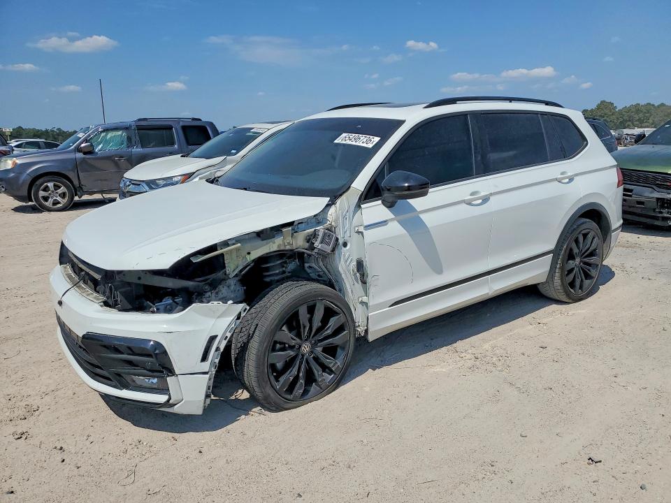 Продажа на аукционе авто 2021 Volkswagen Tiguan, vin: 3VV3B7AX6MM068495, номер лота: 65496736
