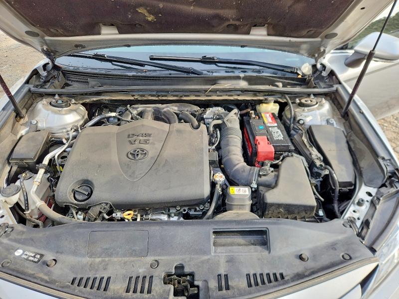 65910136 :رقم المزاد ، 4T1BZ1HKXJU020949 vin ، 2018 Toyota Camry مزاد بيع