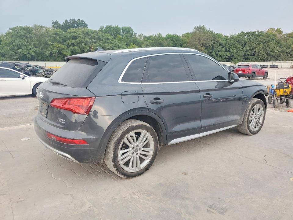 63718896 :رقم المزاد ، WA1BNAFY2J2118760 vin ، 2018 Audi Q5 مزاد بيع