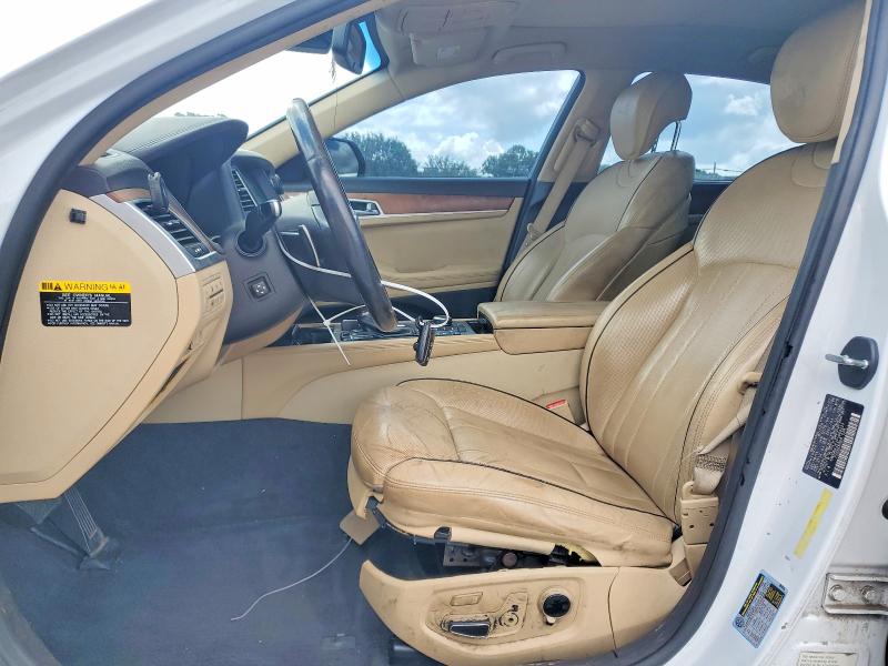 Продажа на аукционе авто 2015 Hyundai Genesis, vin: KMHGN4JE2FU069223, номер лота: 63613246