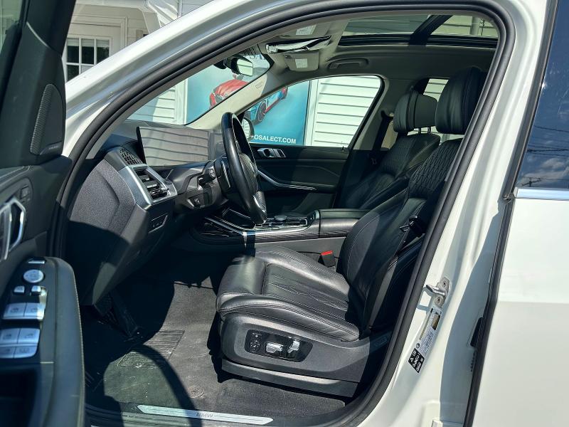 64066016 :رقم المزاد ، 5UX23EM07S9Y27594 vin ، 2025 Bmw X7 مزاد بيع