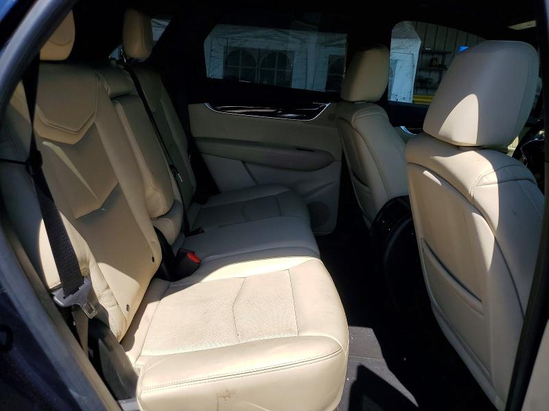 66760606 :رقم المزاد ، 1GYKNDRS2HZ275831 vin ، 2017 Cadillac Xt5 مزاد بيع