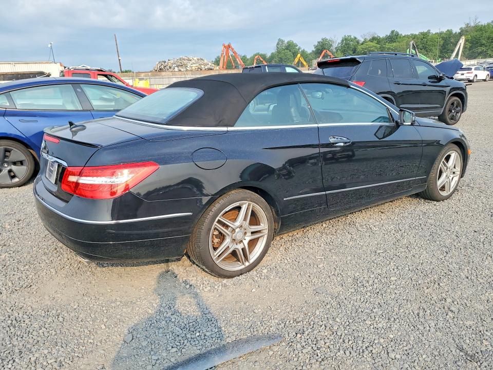 Продажа на аукционе авто 2013 Mercedes-benz E, vin: WDDKK5KF2DF215437, номер лота: 64294136