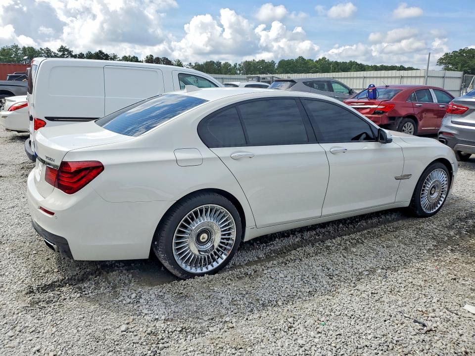 2015 Bmw 750 მანქანა იყიდება აუქციონზე, vin: WBAYA8C57FD825375, აუქციონის ნომერი: 64255336