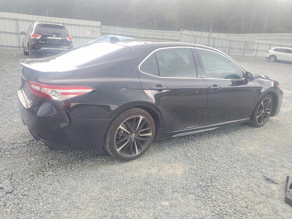 65704426 :رقم المزاد ، 4T1K61AK7LU383943 vin ، 2020 Toyota Camry مزاد بيع