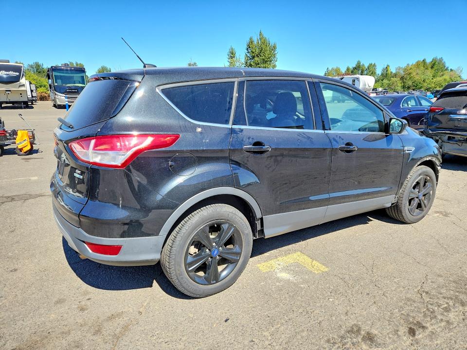Продажа на аукционе авто 2015 Ford Escape, vin: 1FMCU9GX2FUA15900, номер лота: 63575546