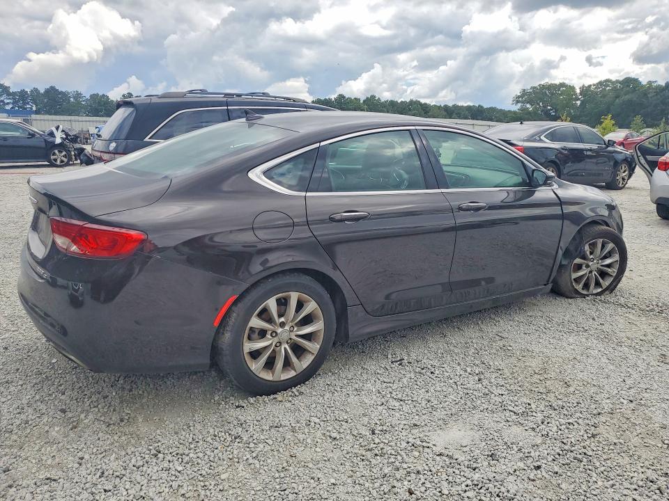 62810576 :رقم المزاد ، 1C3CCCCG1FN567610 vin ، 2015 Chrysler 200 مزاد بيع