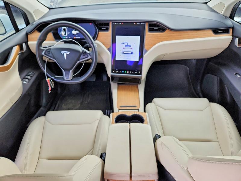 63329846 :رقم المزاد ، 5YJXCAE23KF157631 vin ، 2019 Tesla Model X مزاد بيع