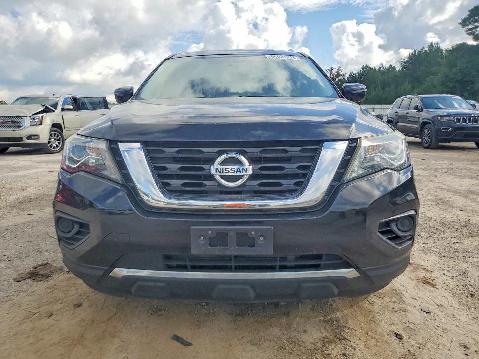 64021276 :رقم المزاد ، 5N1DR2MM9HC649415 vin ، 2017 Nissan Pathfinder مزاد بيع