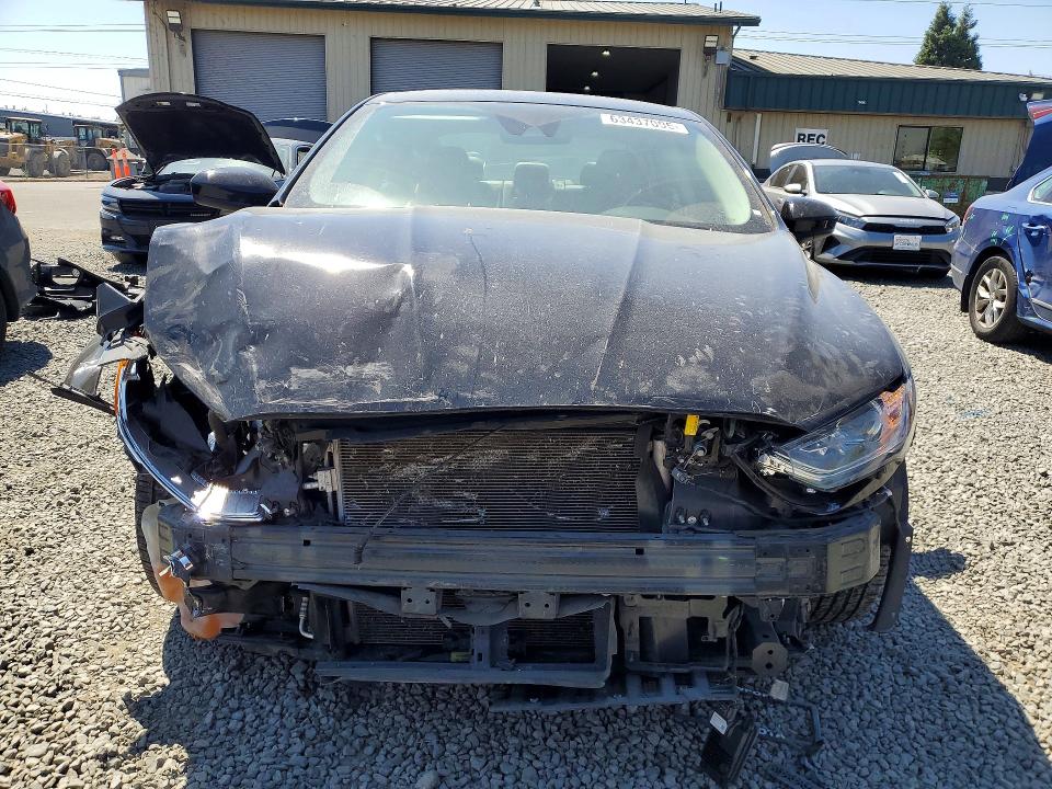 63437096 :رقم المزاد ، 3FA6P0G75LR127684 vin ، 2020 Ford Fusion مزاد بيع