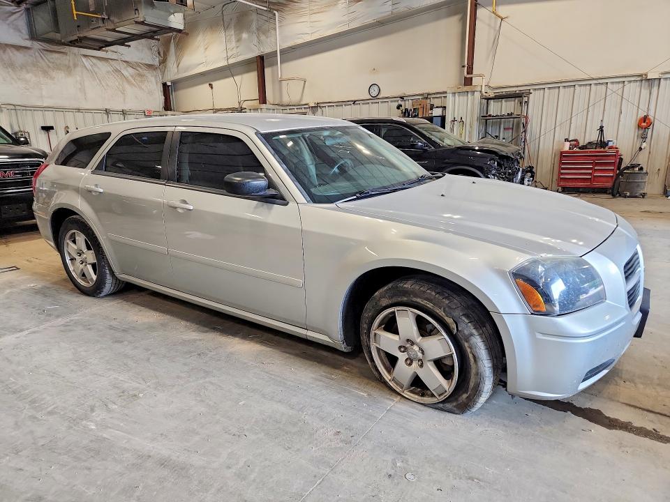 2005 Dodge Magnum მანქანა იყიდება აუქციონზე, vin: 2D4GZ48V45H582069, აუქციონის ნომერი: 63755646