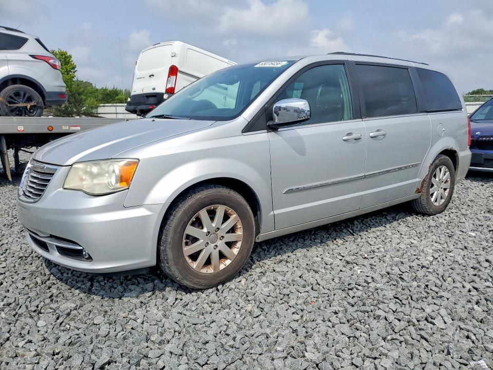 2011 Chrysler Town & Country მანქანა იყიდება აუქციონზე, vin: 2A4RR8DG4BR681902, აუქციონის ნომერი: 65076456