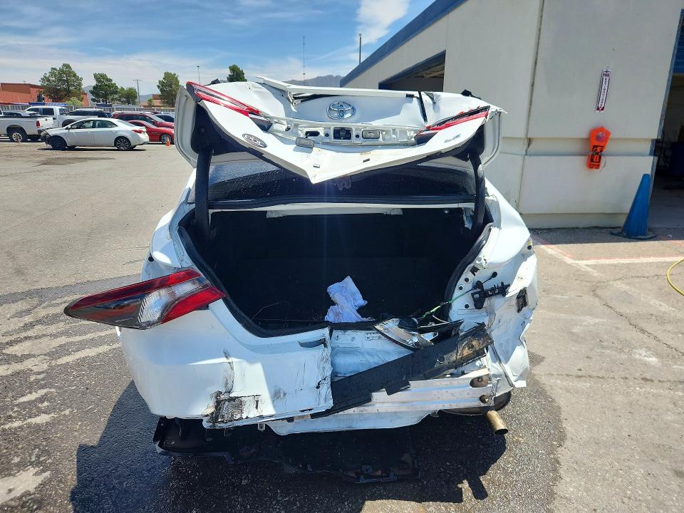 2022 Toyota Camry მანქანა იყიდება აუქციონზე, vin: 4T1C11AK4NU046863, აუქციონის ნომერი: 64484456