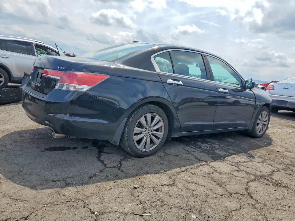 66932556 :رقم المزاد ، 1HGCP3F83CA002803 vin ، 2012 Honda Accord مزاد بيع