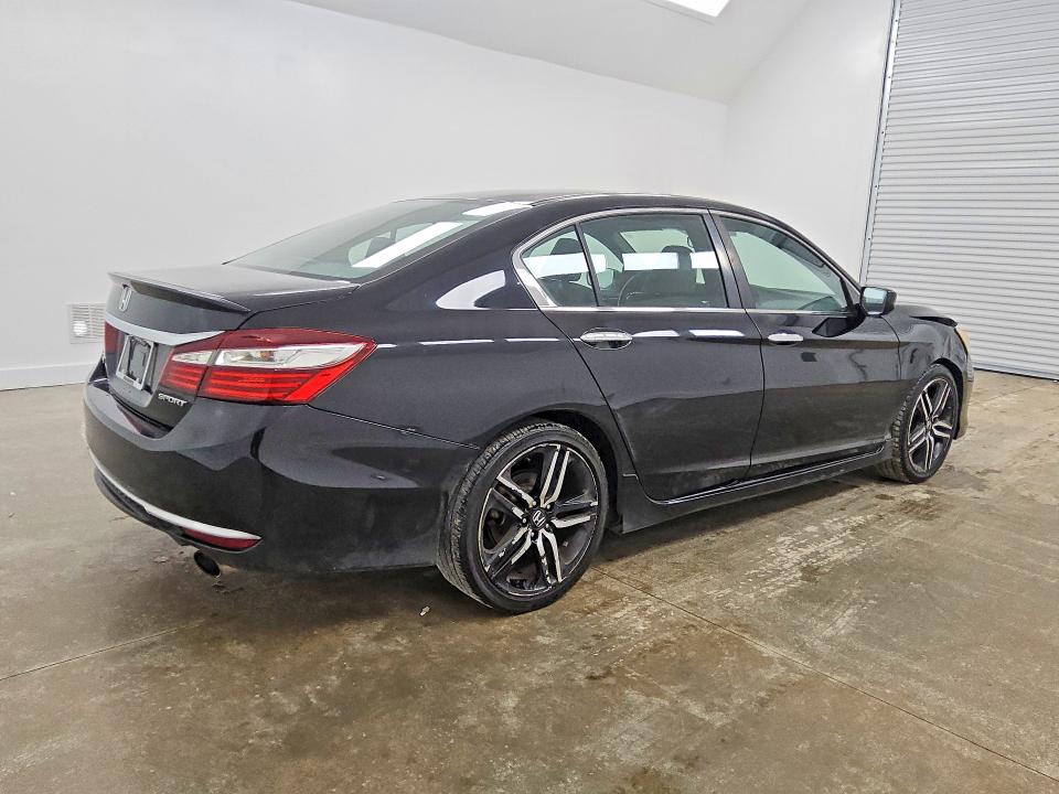 62335456 :رقم المزاد ، 1HGCR2F58HA128303 vin ، 2017 Honda Accord مزاد بيع