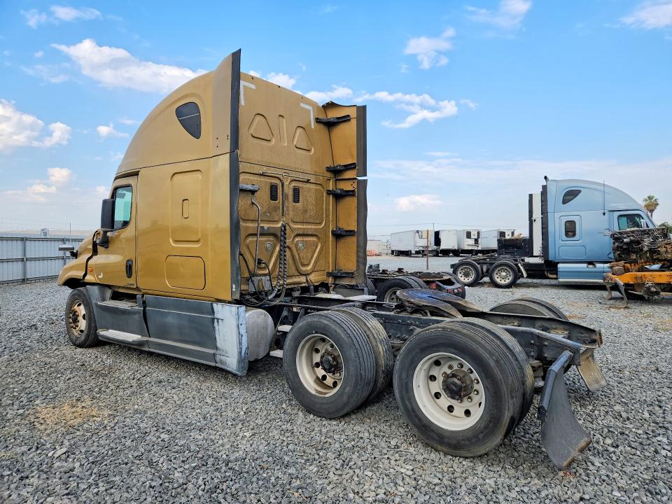 Продажа на аукционе авто 2016 Freightliner Cascadia 125, vin: 3AKJGLD50GSGU5389, номер лота: 63785216