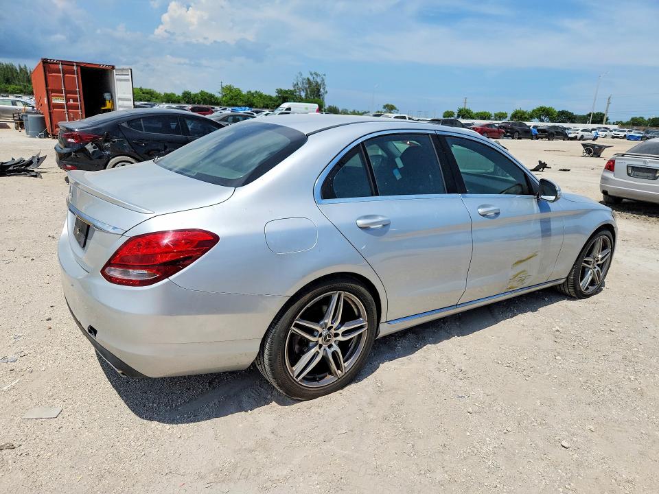 Продажа на аукционе авто 2015 Mercedes-benz C, vin: 55SWF4JB4FU094148, номер лота: 64339786