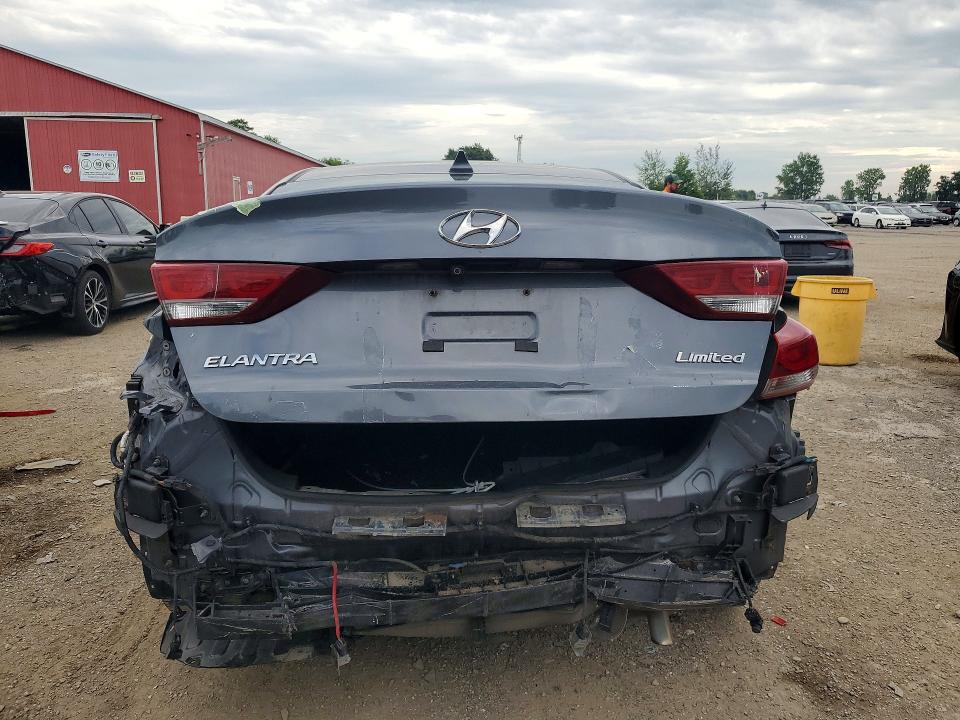 62520726 :رقم المزاد ، KMHD84LF0HU253000 vin ، 2017 Hyundai Elantra مزاد بيع