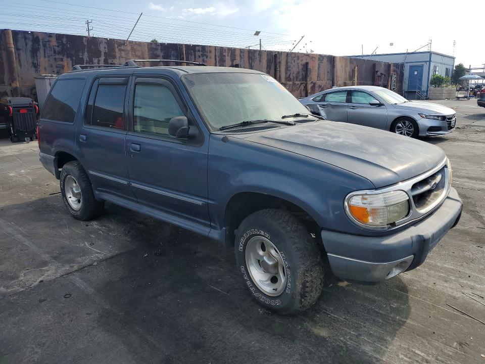 64715266 :رقم المزاد ، 1FMZU63E8YUB38827 vin ، 2000 Ford Explorer مزاد بيع