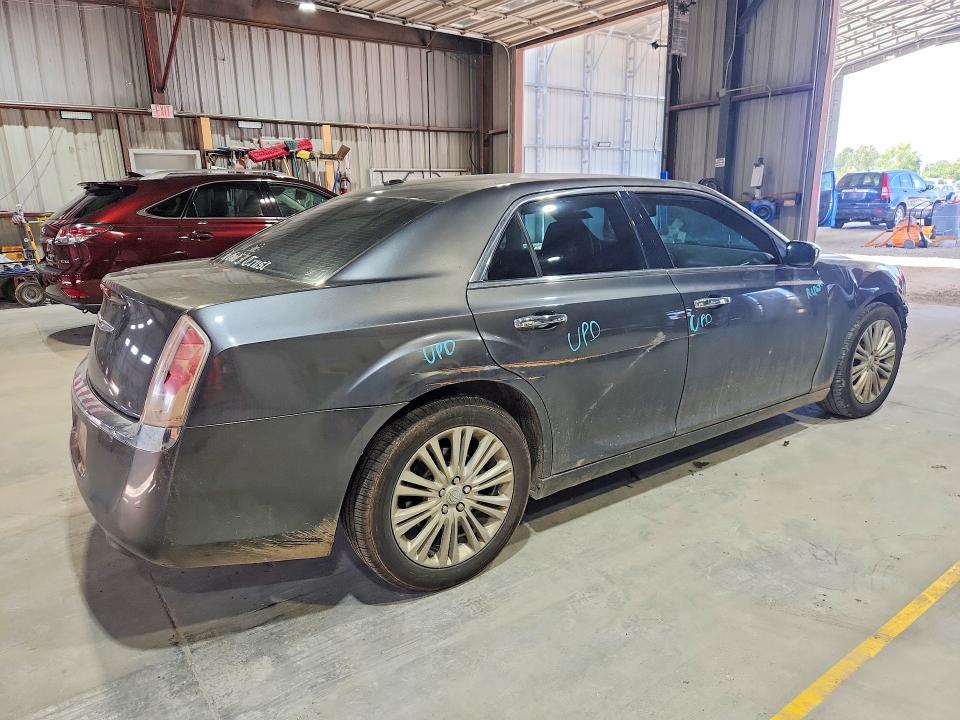 63230556 :رقم المزاد ، 2C3CCAKG4EH260445 vin ، 2014 Chrysler 300c مزاد بيع