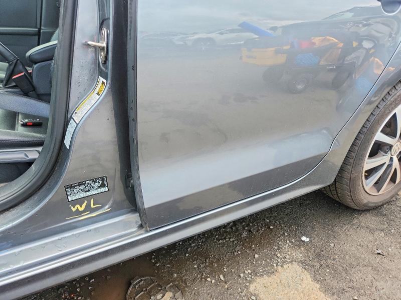 63056966 :رقم المزاد ، 3VWB67AJ6JM226787 vin ، 2018 Volkswagen Jetta مزاد بيع