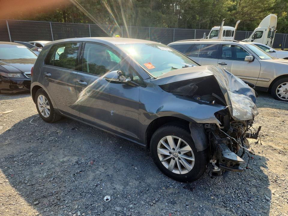 65115116 :رقم المزاد ، 3VW217AU6FM010244 vin ، 2015 Volkswagen Golf مزاد بيع